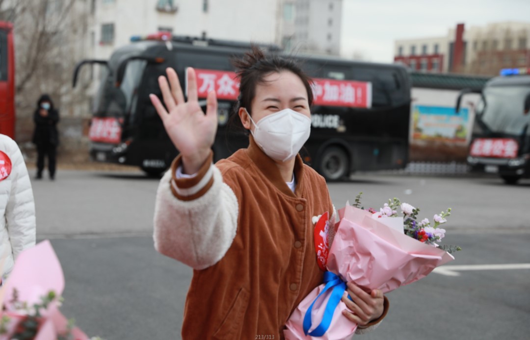 春暖花開，英雄歸來！葫蘆島市第二人民醫(yī)院支援綏中醫(yī)療隊(duì)凱旋而歸~(圖8)