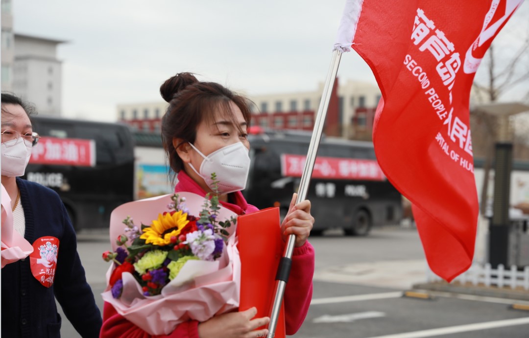 春暖花開，英雄歸來！葫蘆島市第二人民醫(yī)院支援綏中醫(yī)療隊(duì)凱旋而歸~(圖5)